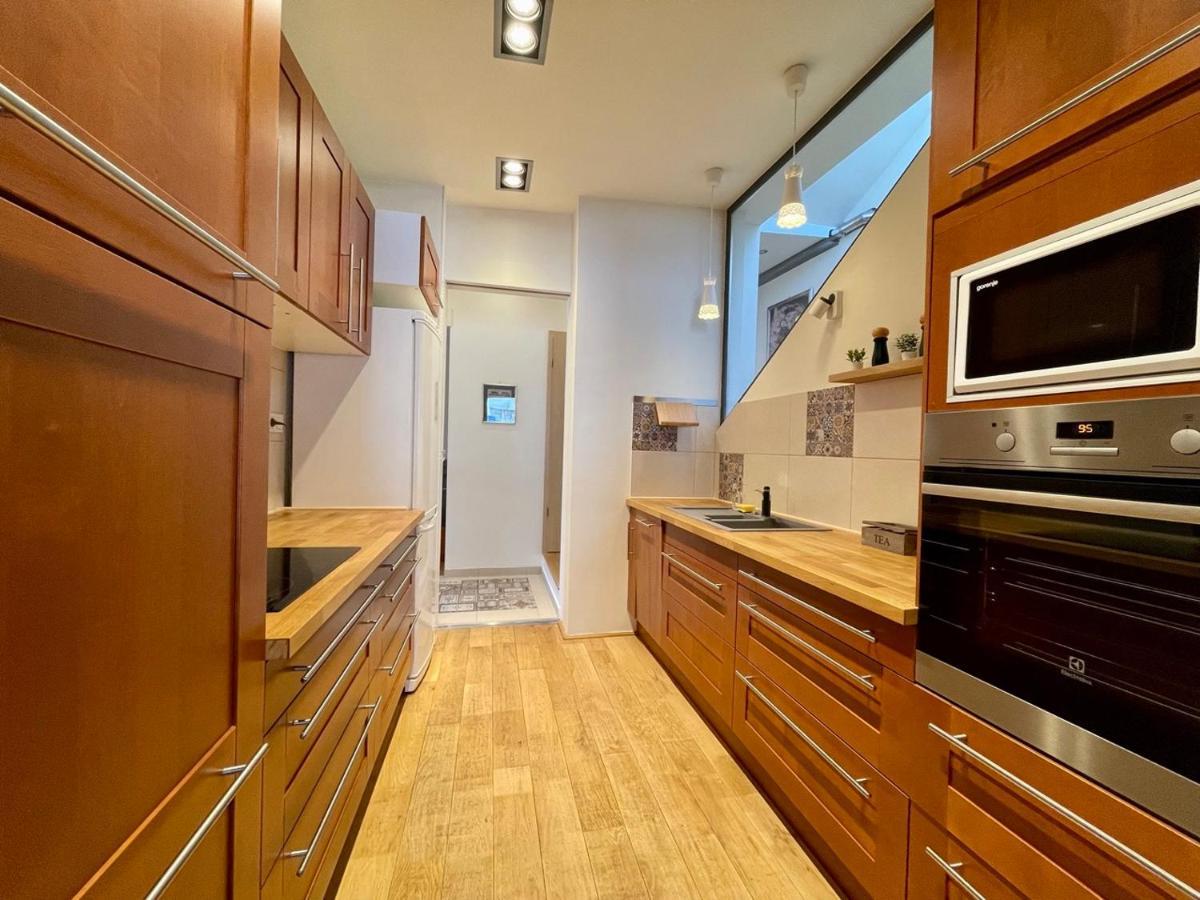 Penthouse W Private Rooftop And Free Parking Budapeste Exterior foto