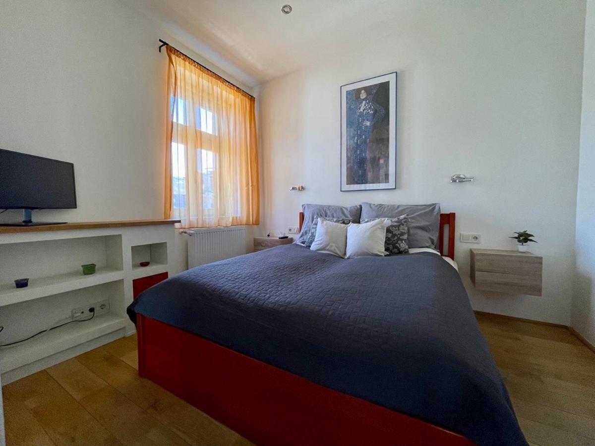 Penthouse W Private Rooftop And Free Parking Budapeste Exterior foto